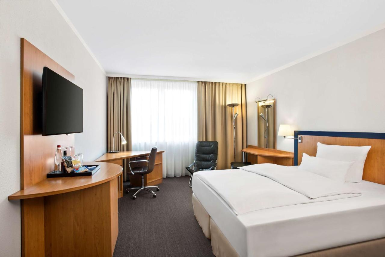 Nh Frankfurt Airport West Hotel Raunheim Esterno foto